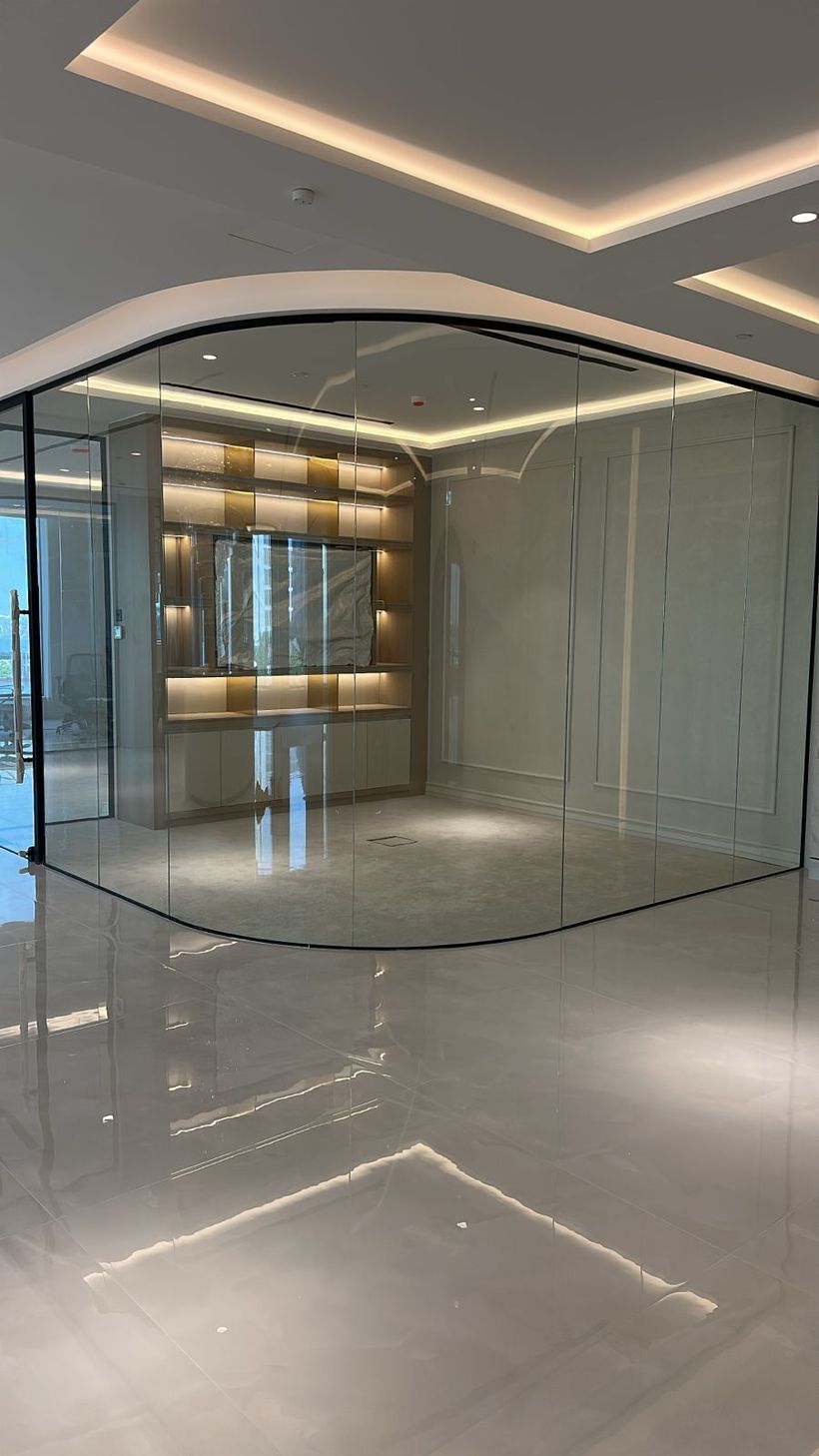 Frameless glass enclosure by Pillarstone in the UAE